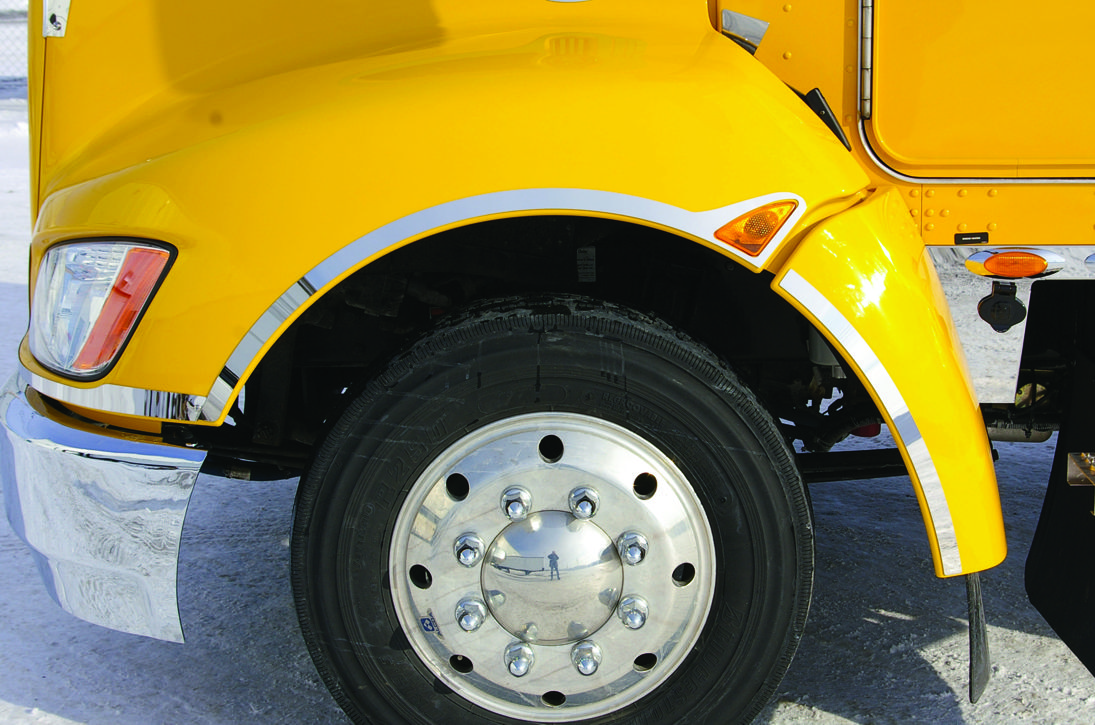 Kenworth, T170 Front Side Fender Trim