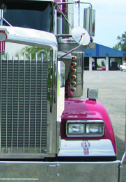 Kenworth, W900 Side Hood Deflector