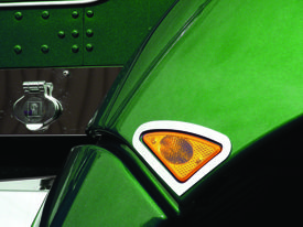Kenworth, T660 Fender Light Trim