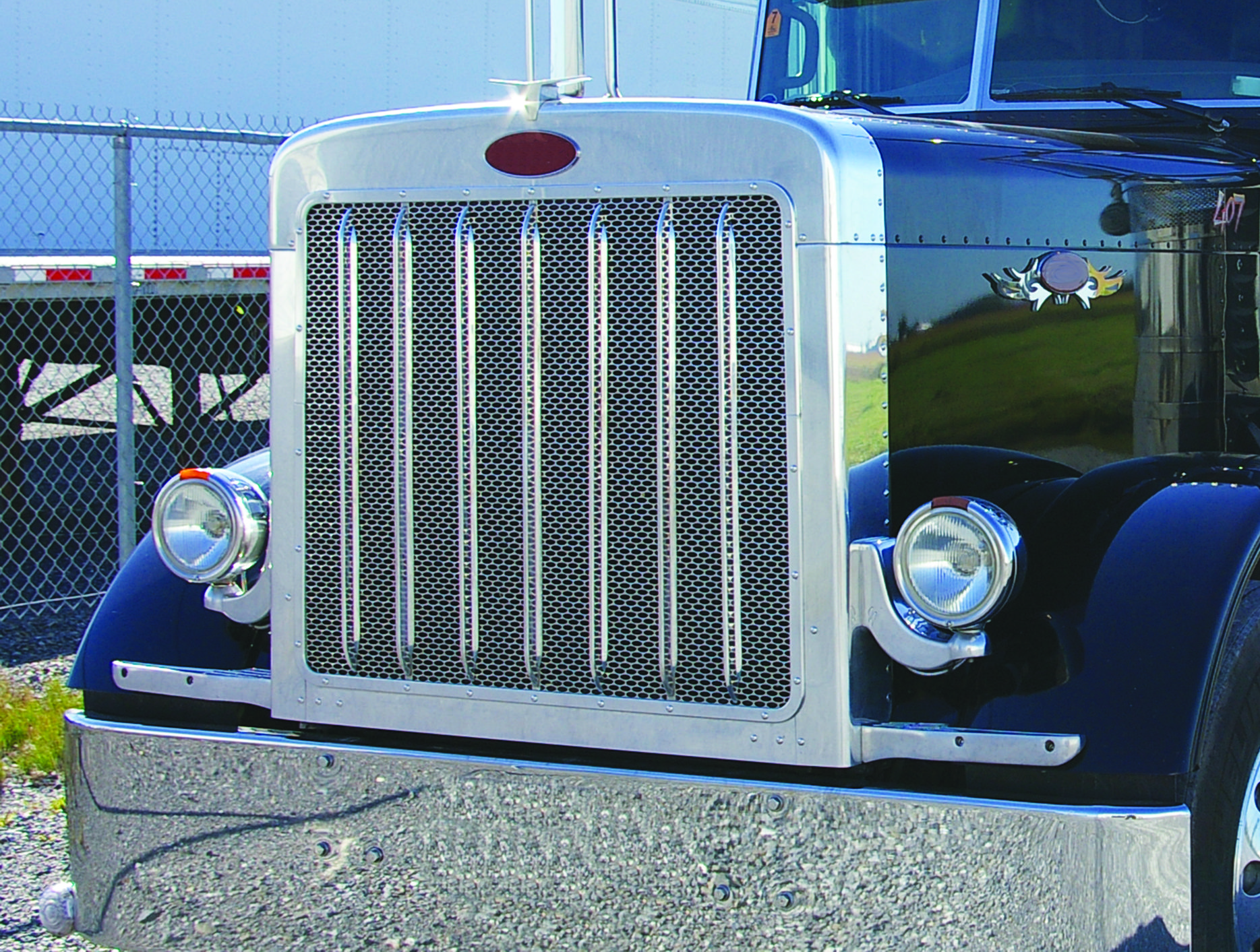 Peterbilt, 379 Extended Hood Front Grill with Oval Punchouts, (18 Ga.)