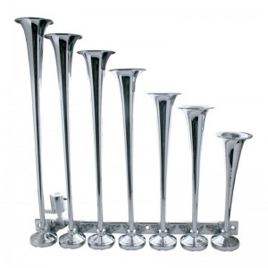 Heavy Duty 7 Trumpet Train Horn - Long Trumpet On Left